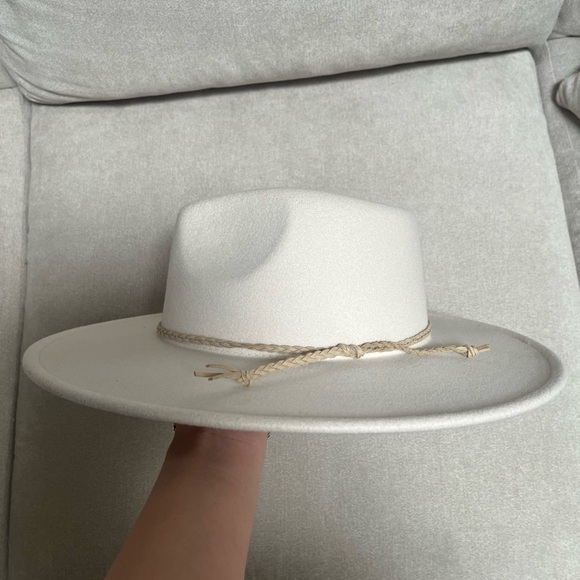 White Cowboy Hat